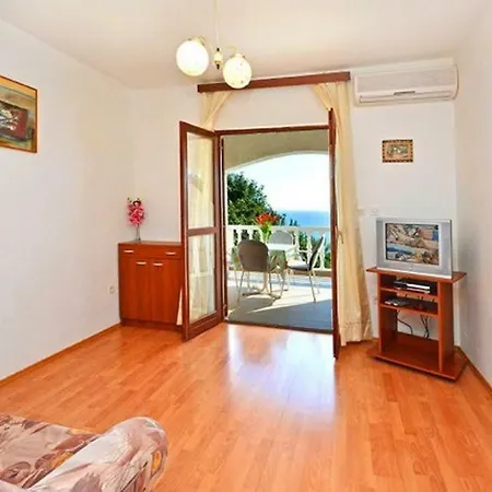 Studio Ivan Dolac 17778e Apartment Jelsa (Hvar)